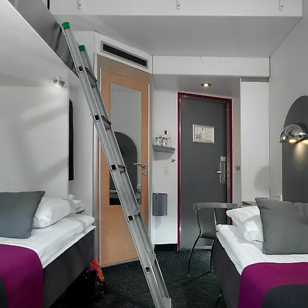 Hotell Express 2*
